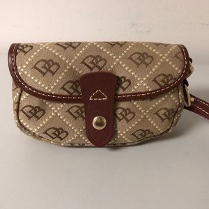 Dooney & Bourke Wristlet